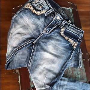 Miss me Medium wash skinny jeans like new